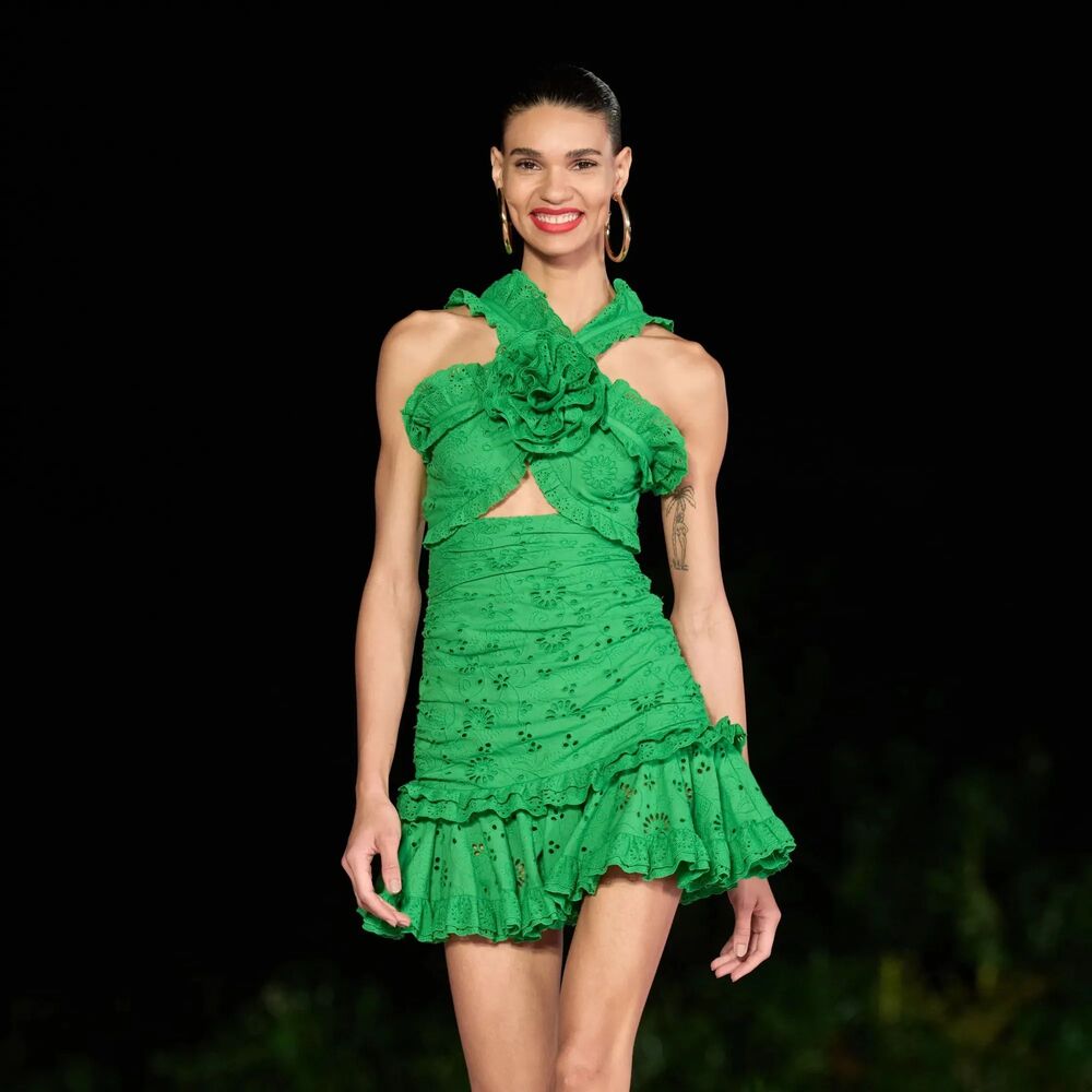 RUNWAY.$1990 NWT.CAROLINA HERRERA Cutout Ruffle Halter Broderie Dress Sz 2